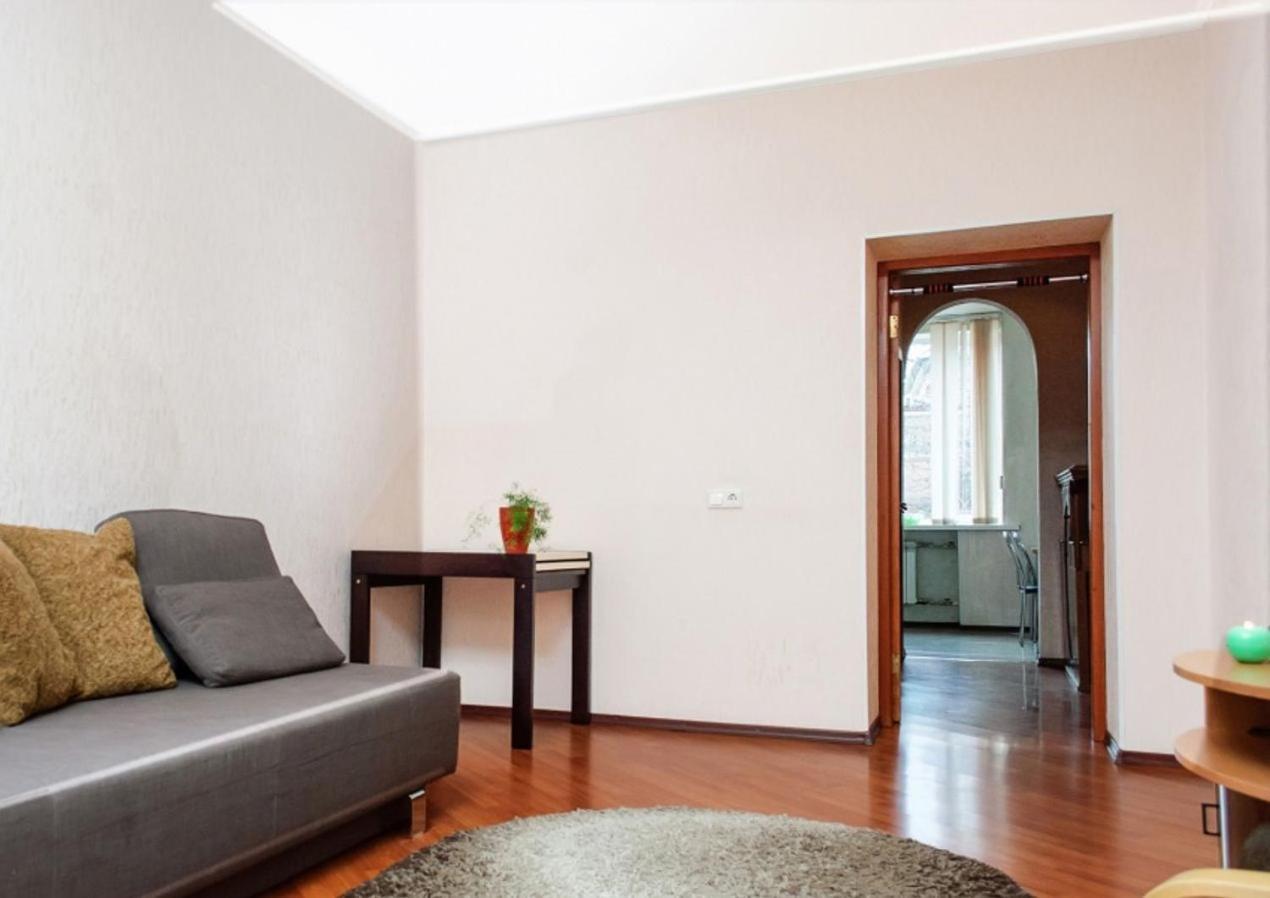 Apartments On Skovoroda Street Κχαρκίβ Εξωτερικό φωτογραφία